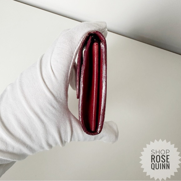 LOUIS VUITTON | All-Inclusive Vernis Sarah Wallet - Picture 8 of 17